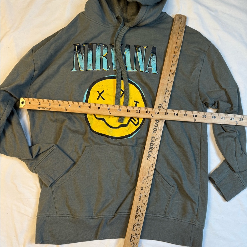Nirvana Smiley Face Hoodie Sz M Big Logo Sweatshirt Sleeve A030425 - Picture 4 of 4